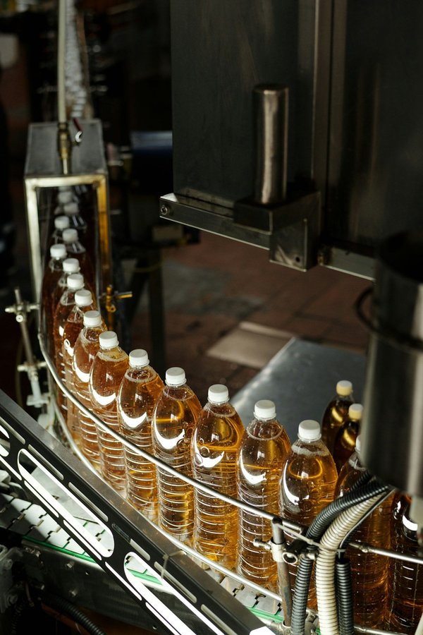 La nécessité de l'appareil de capsulage dans l'industrie